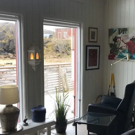 Amazing Waterfront Rorbu Villa Stamsund Exterior photo