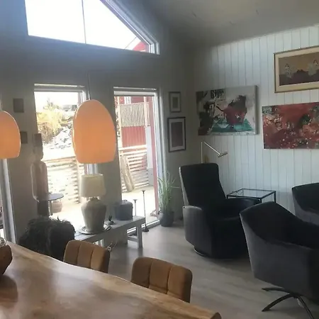 Amazing Waterfront Rorbu Villa Stamsund Exterior photo